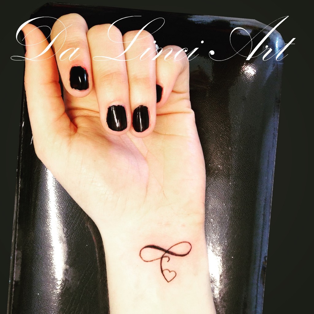 #tattoo #tattoos #dalinciart #infinity #hart #heart